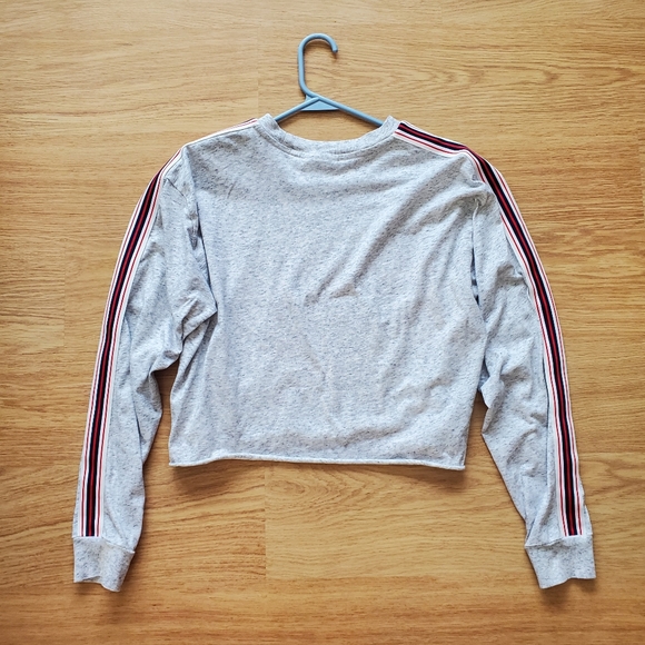 TNA grey cropped long sleeve. - Picture 1 of 4